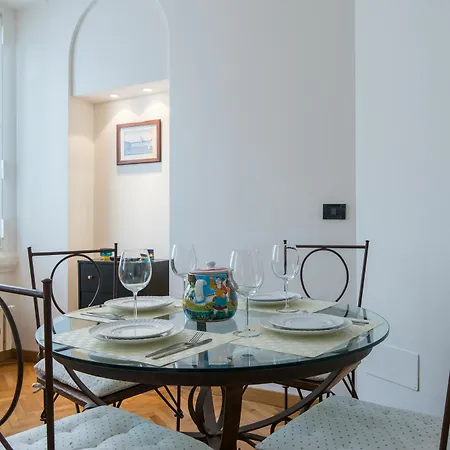 At Heart Of - Duomo Apartment *