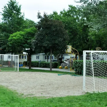 Village Di Parque de Campismo Milão