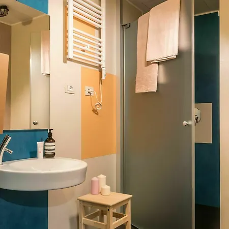 Un Posto A - All'interno Di Cascina Del 700 Milan