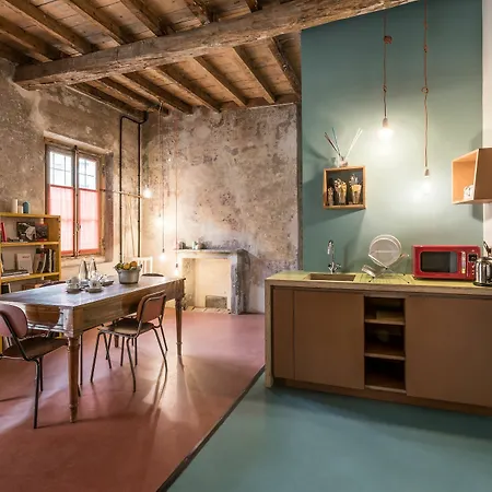 Un Posto A - All'interno Di Cascina Del 700 Hostel Milan