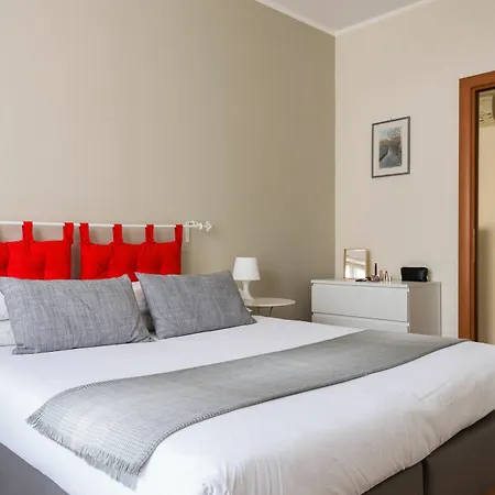 Homeathotel - Reina Apartment