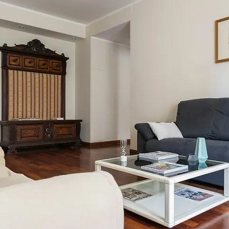 Homeathotel - Reina Daire *