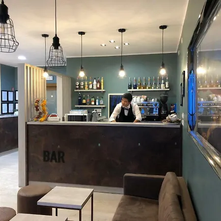 Oasi Village ミラノ