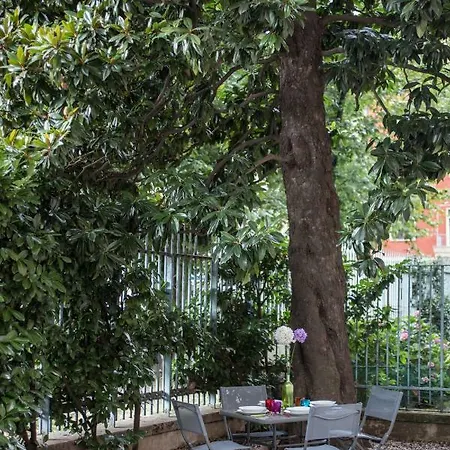 Washington 84 Apartment *