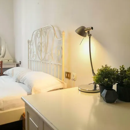 Apartment Joivy 1 Bedroom Next To Piazza Leonardo Da Vinci *