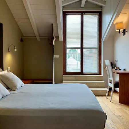 Alojamento de Acomodação e Pequeno-almoço Porta Ronca - B&b, & Apts