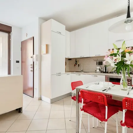 Corsica Huge Terrace Flats Milano