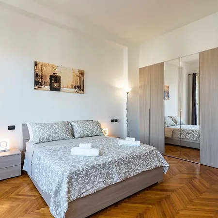 Vittoria 4 Apartment *