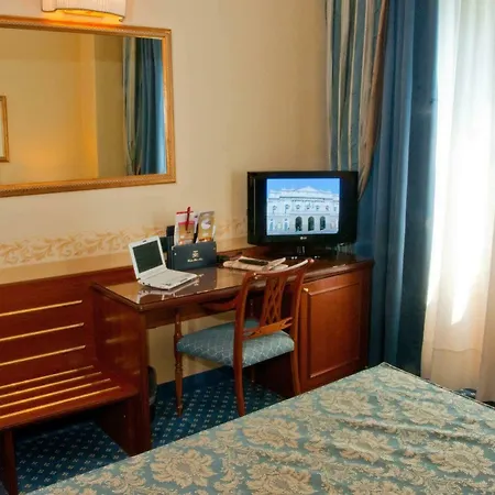 Windsor Hotel 4*