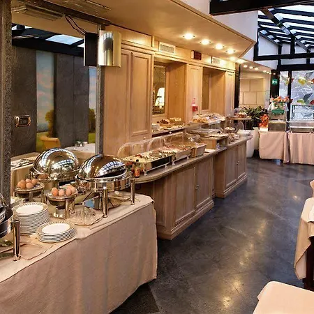 卡皮托尔米兰酒店