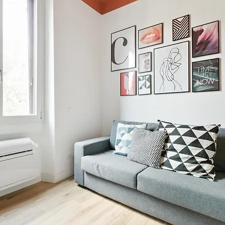 Apartment Modern And Cozy In Porta Romana Milan