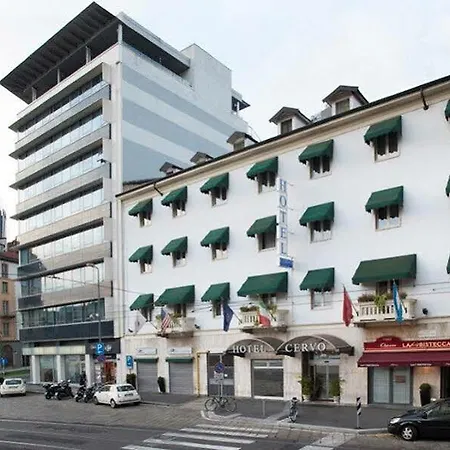 세르보 4*
