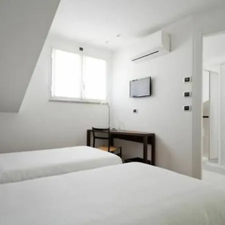 My Bed Affittacamere 2*