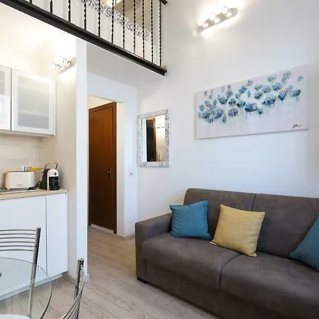 Primopiano - Schiaparelli B Flat Apartment