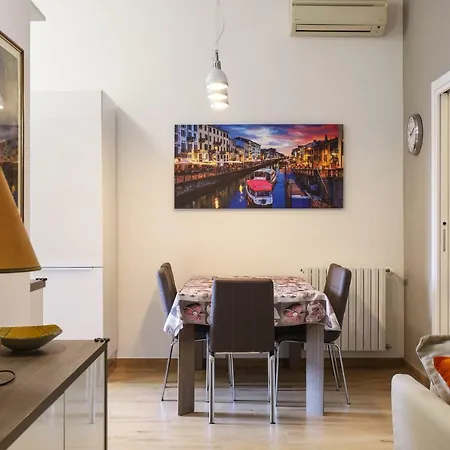 Apartament Primopiano - Sammartini Mediolan