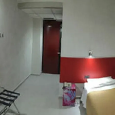 Hotel 38 3*