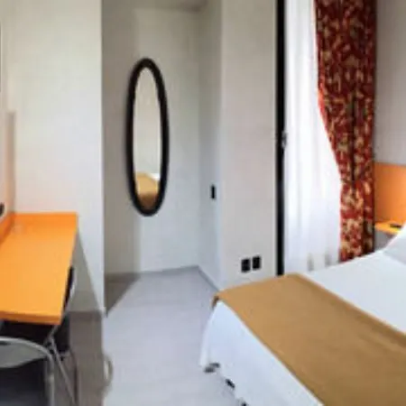 Hotel 38