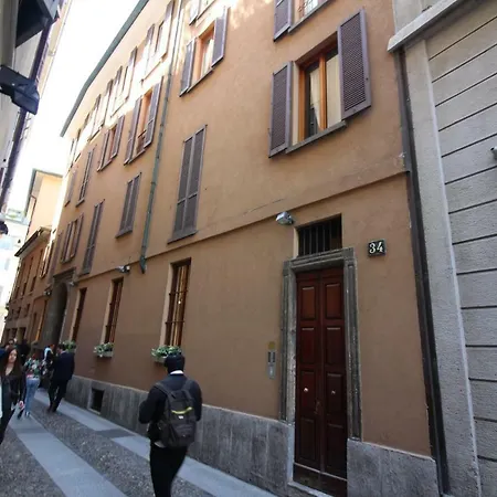 Apartment Brera - Fiori Chiari Charme *