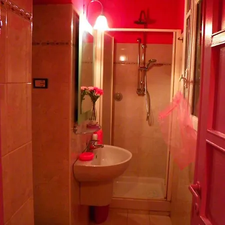 格雷格之家公寓 *