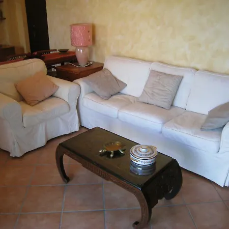 Bilocale Dotato Di Ogni Comfort