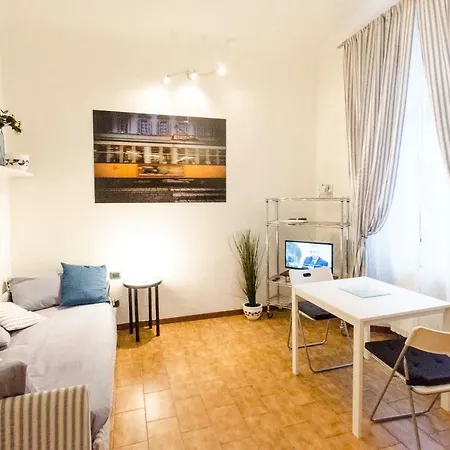 Cozy Central Studio - Porta Romana Apartament *