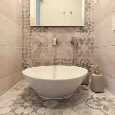 Apt Via Sirtori- In Porta Venezia Milan