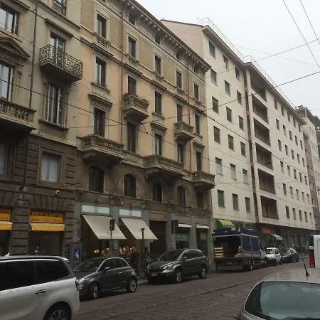 Corso Genova Con Terrazza Milan
