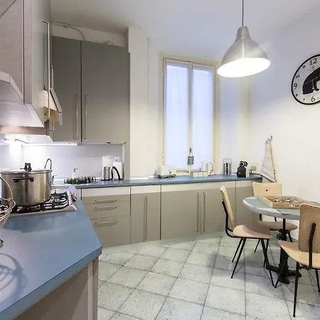Design Ampio E Luminoso Гостевой дом *