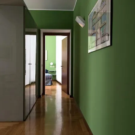Bright And Quiet-duomo District Apartment *