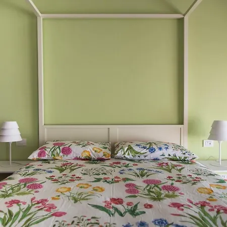 Apartment Luxurious 4bdr Penthouse Near Duomo Cathedral Milan