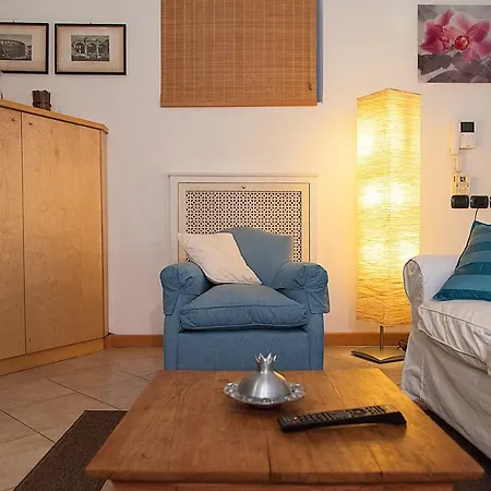 Elegant In Sant'ambrogio Appartement *