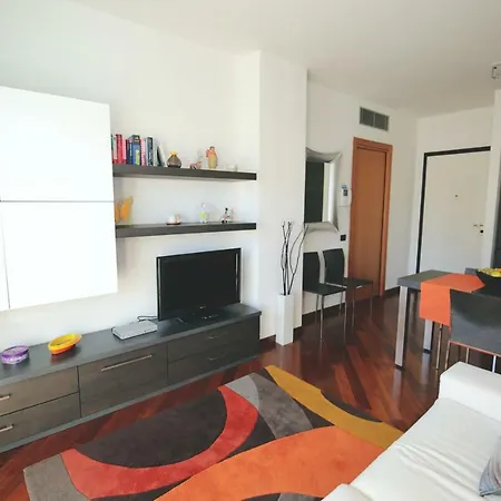 Orea Spiti - Charming Flat & Canal View Few Steps From Movida *