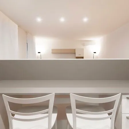 Bruni Flat شقة ميلان