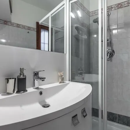 Cordusio Apartment