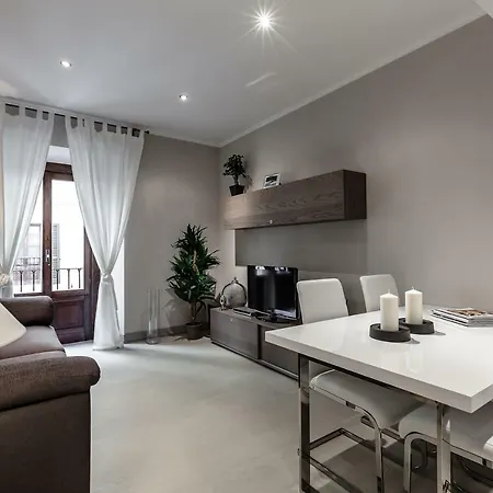 Cordusio Apartment *
