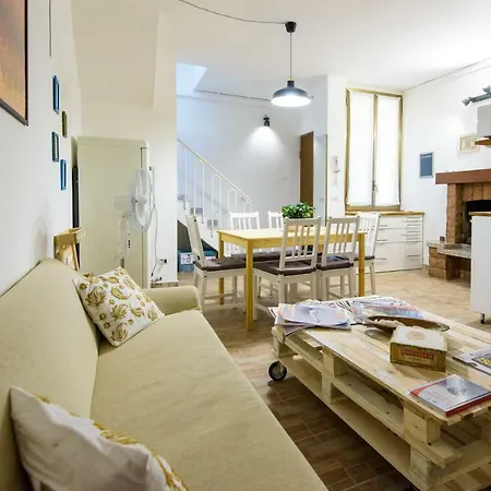Apartment The Roof Loft *