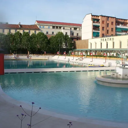 アパート Roomy ミラノ