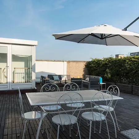 Daire Luxurious 4bdr Penthouse Near Duomo Cathedral *