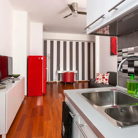 Bright House In * Milano