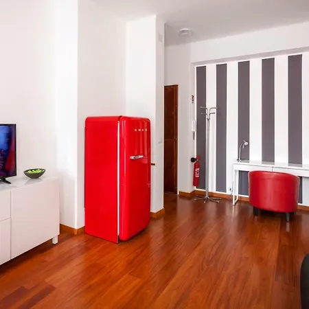 Apartament Bright House In