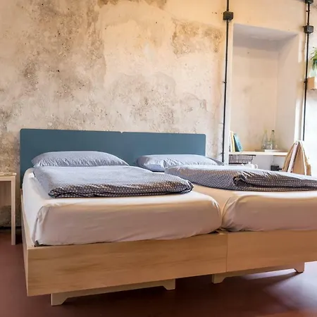 Un Posto A - All'interno Di Cascina Del 700 밀라노