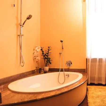 Light Charme Apartament *