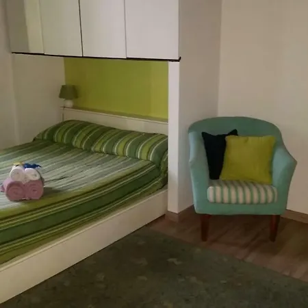 Green House Apartment