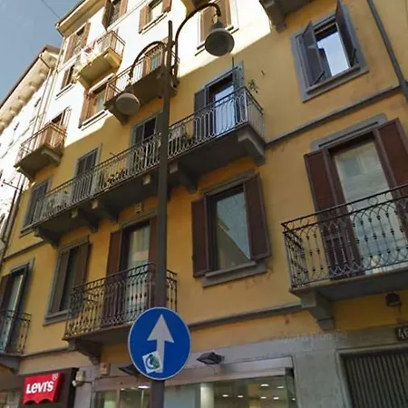 Eva & Diabolik's Centro Duomo Apartment *