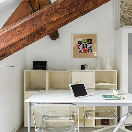 Apartment Joivy Top-floor Studio By Vittorio Formentano Park *