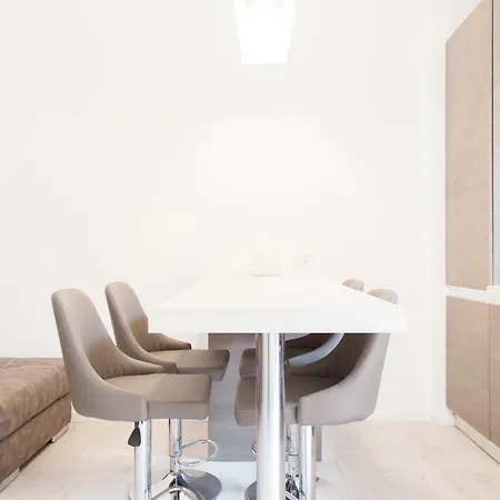 شقة Brand, New And Fully Furnished *