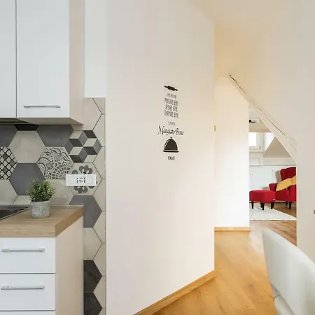 Spazio M&m Via Augusto Anfossi 10 Апартаменты *