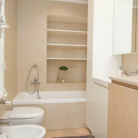 Easylife - - Bligny 29 P4 - Bocconi * Milano