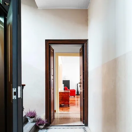 Exclusive 3 Bedrooms In Brera * Milan