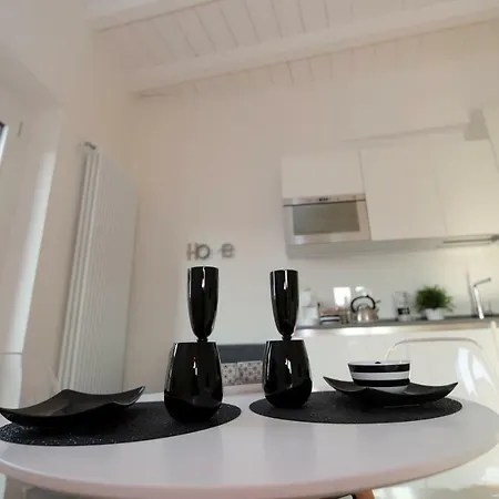 P&d Navigli Via Casale Mediolan